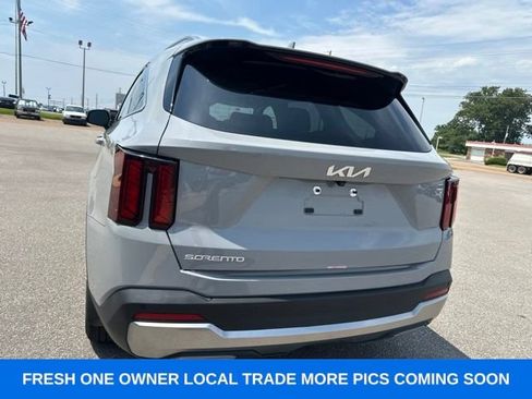 Used 2025 Kia Sorento S w/ Panoramic Sunroof Package FWD image 25
