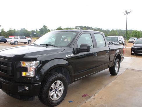 Used 2015 Ford F150 XL w/ Equipment Group 101A Mid AWD/4WD image 1