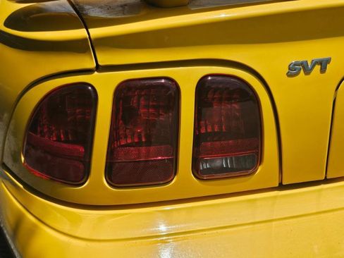 Used 1998 Ford Mustang Cobra RWD image 33