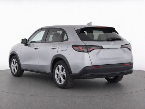 Used 2025 Honda HR-V LX image 3