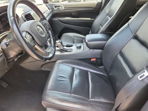 Used 2022 Jeep Grand Cherokee Limited AWD/4WD image 12