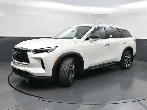 Used 2023 INFINITI QX60 Luxe w/ Cargo Package FWD image 25