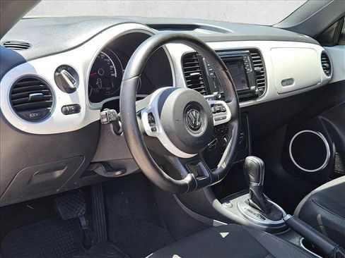 Used 2016 Volkswagen Beetle 1.8T SEL FWD image 9