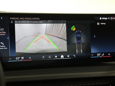 Certified 2025 BMW 230i xDrive 230i xDrive w/ Convenience Package image 13