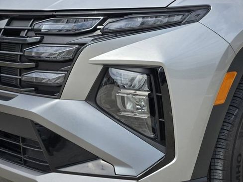 Certified 2025 Hyundai Tucson SEL FWD image 9