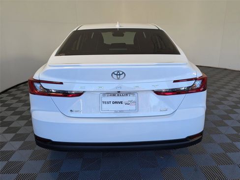 Certified 2025 Toyota Camry LE image 7