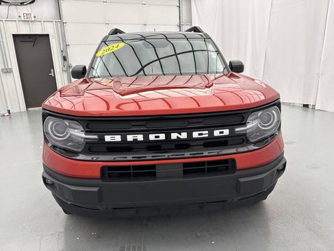 Used 2024 Ford Bronco Sport Outer Banks w/ Tech Package AWD/4WD image 2