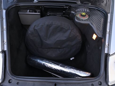 Used 2002 Porsche 911 GT3 RS image 47