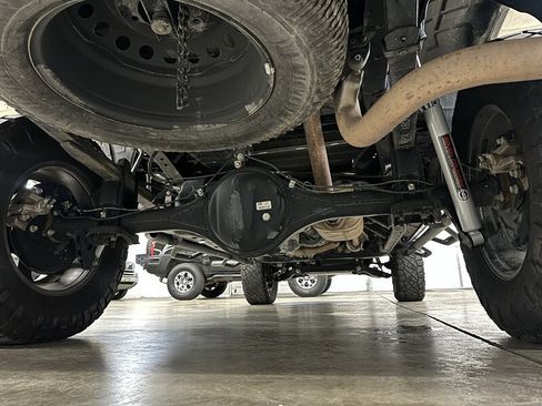Used 2019 Toyota Tundra SR5 w/ TRD Off Road Package AWD/4WD image 12