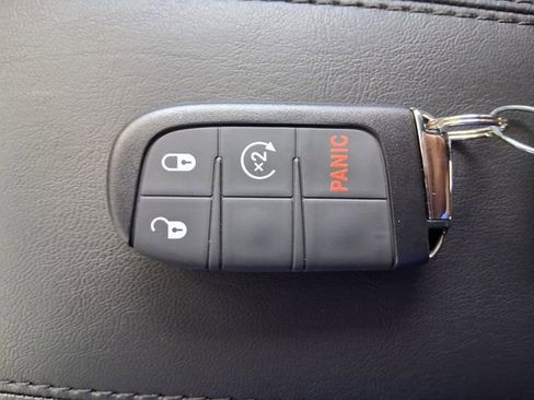 New 2026 Jeep Compass Latitude image 29