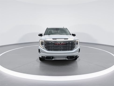 New 2026 GMC Sierra 1500 Denali image 3