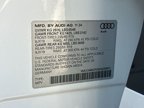 Used 2025 Audi Q6 e-tron Premium Plus w/ Premium Plus image 29