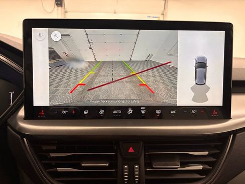 New 2026 Ford Escape SE w/ Class II Trailer Tow Package image 4