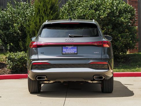 Certified 2025 Audi Q5 Premium AWD/4WD image 26