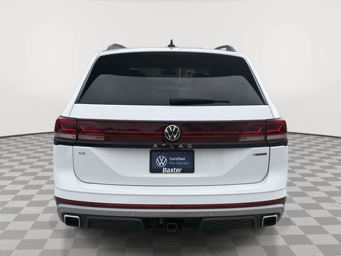 Used 2024 Volkswagen Atlas Peak Edition SE AWD/4WD image 27