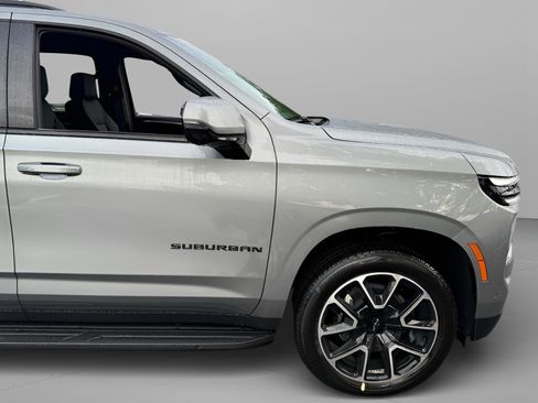 New 2026 Chevrolet Suburban RST image 10