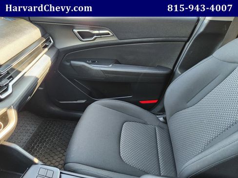 Used 2023 Kia Sportage LX image 14