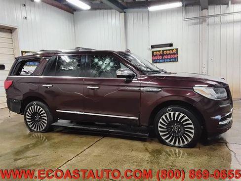 Used 2019 Lincoln Navigator Black Label w/ Cargo Package AWD/4WD image 2
