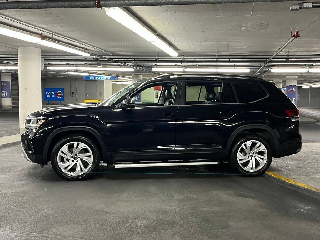 Used 2023 Volkswagen Atlas SE w/ Panoramic Sunroof Package FWD image 35