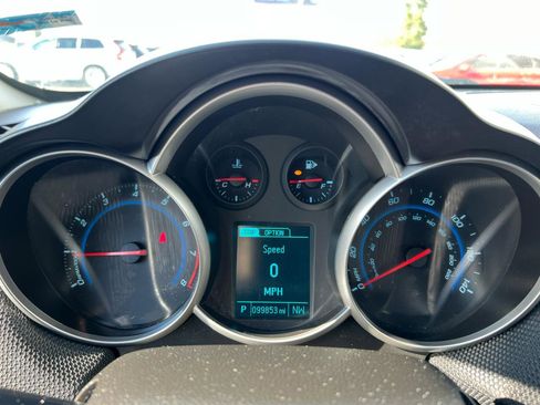 Used 2014 Chevrolet Cruze LT image 18