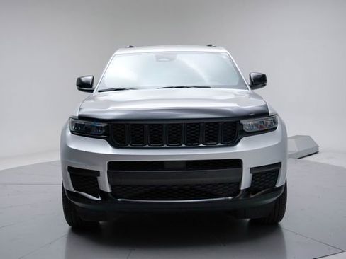 Used 2024 Jeep Grand Cherokee L Laredo AWD/4WD image 12