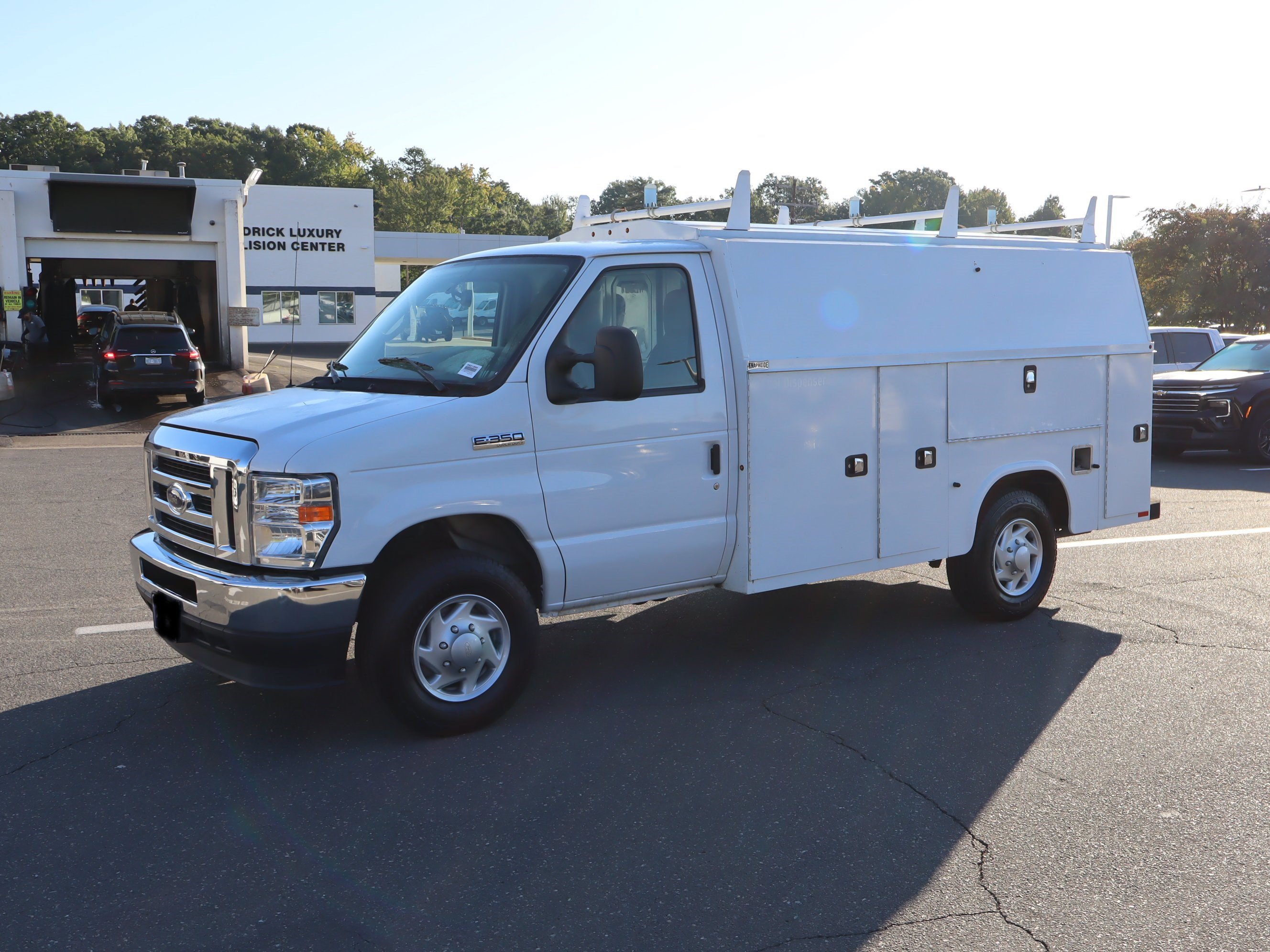 Used 2022 Ford E-350 and Econoline 350 Super Duty w/ Power Windows & Locks Group RWD image 5