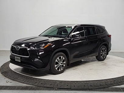 Used 2022 Toyota Highlander XLE