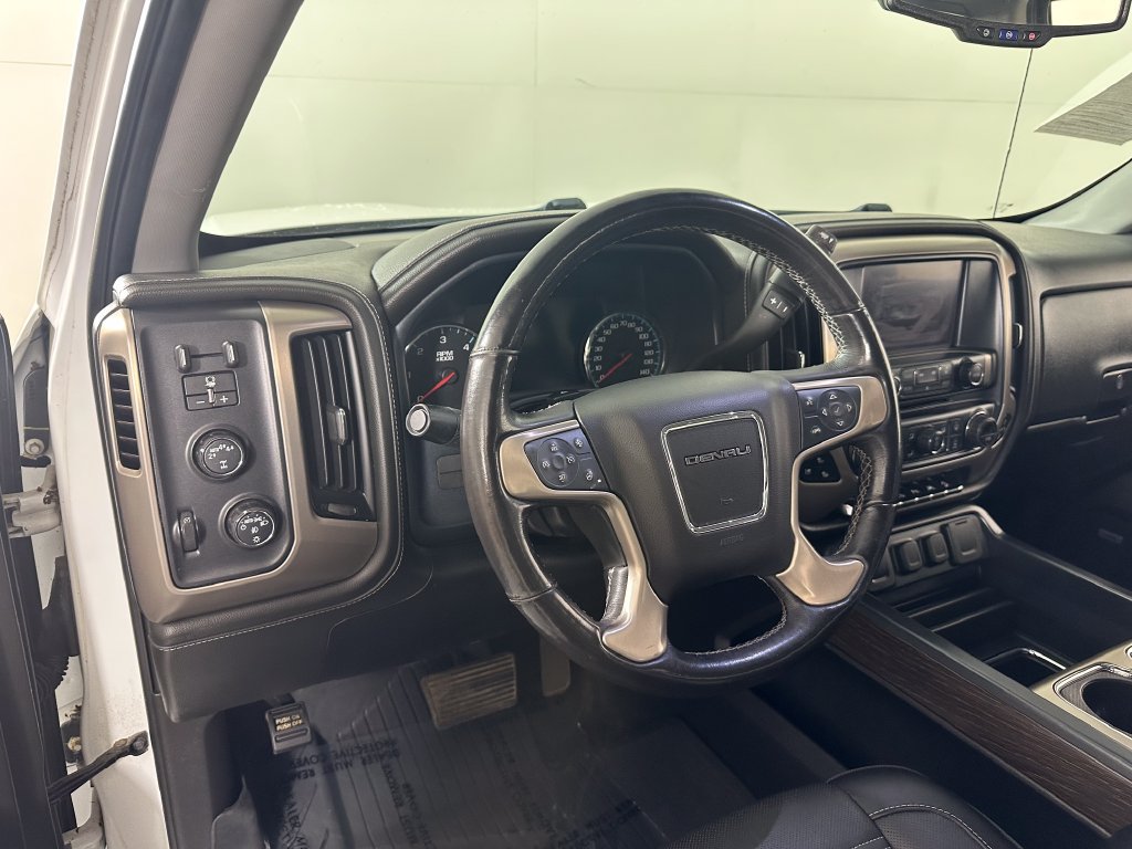 Used 2018 GMC Sierra 1500 Denali AWD/4WD image 16