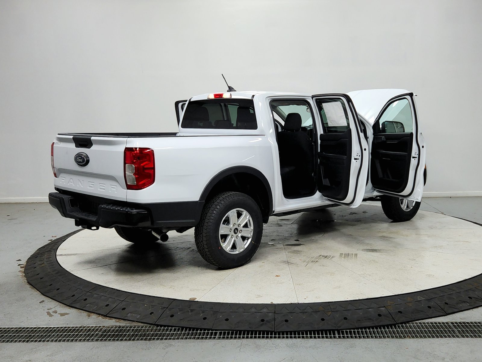 New 2026 Ford Ranger XL w/ Trailer Tow Package RWD image 16