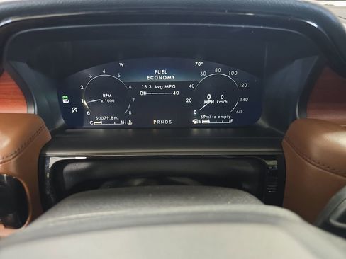 Used 2021 Lincoln Nautilus Reserve w/ Monochromatic Package image 22