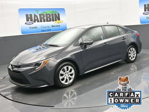 Used 2025 Toyota Corolla LE image 1