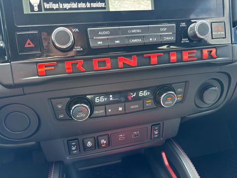 Used 2025 Nissan Frontier Pro-X w/ Pro Convenience Package image 22