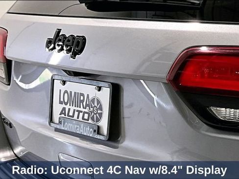 Used 2021 Jeep Grand Cherokee Altitude AWD/4WD image 32