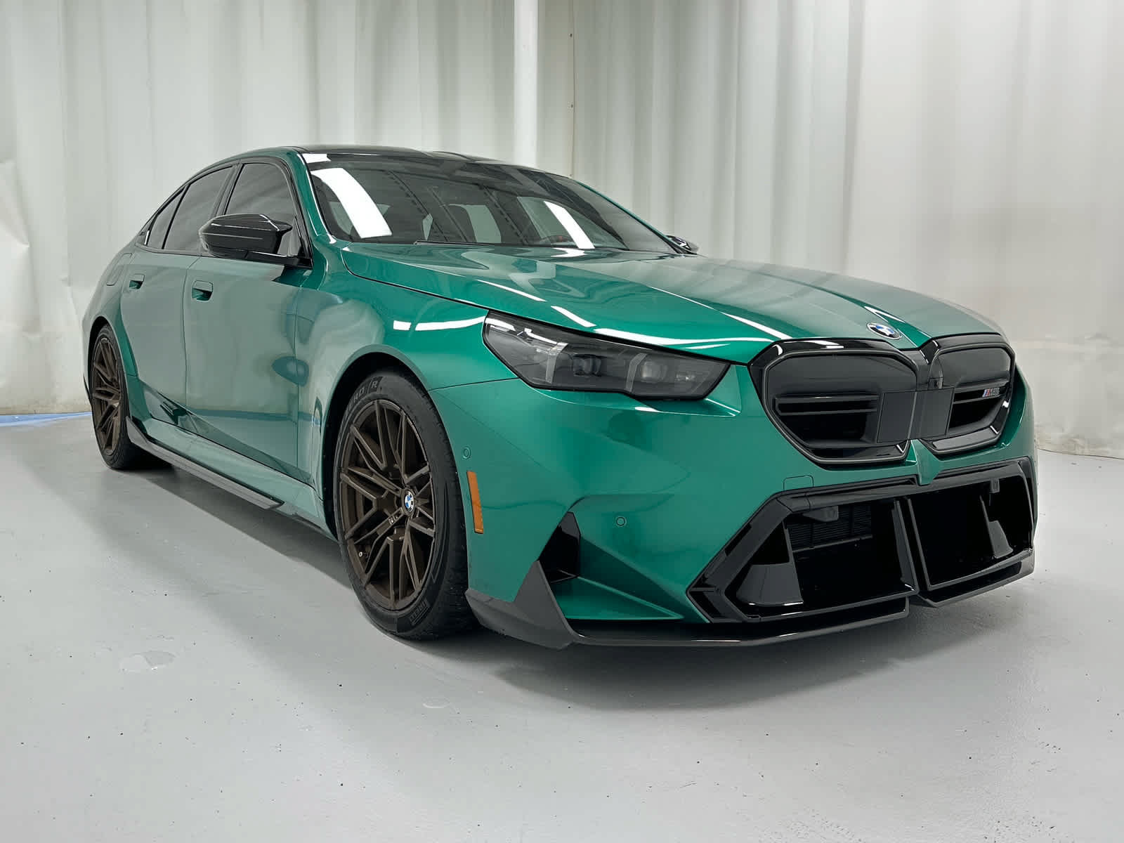 Used 2025 BMW M5 w/ Carbon Package AWD/4WD image 2