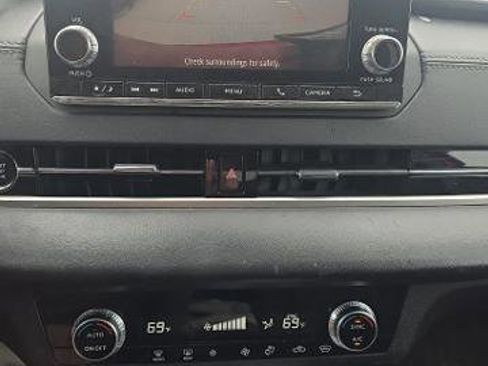 Used 2022 Mitsubishi Outlander ES AWD/4WD image 48