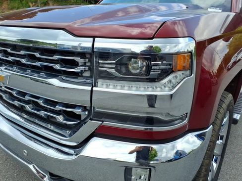 Used 2017 Chevrolet Silverado 1500 LTZ w/ Sport Package AWD/4WD image 13