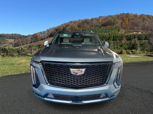 Used 2025 Cadillac Escalade Sport Platinum w/ LPO, Floor Liner Package image 2