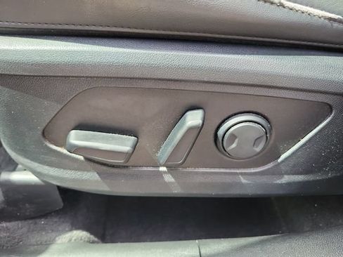 Used 2024 Kia Sorento S FWD image 20