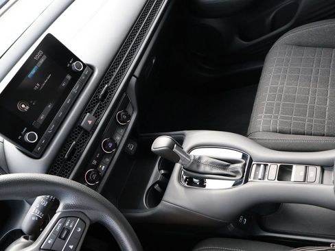 Certified 2024 Honda HR-V LX image 18