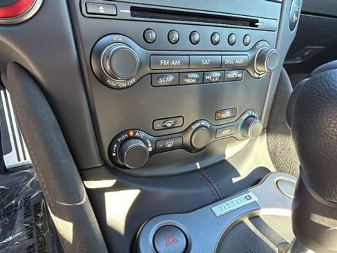 Certified 2019 Nissan 370Z NISMO image 14