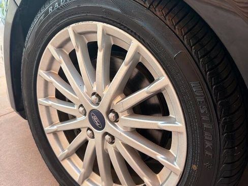 Used 2013 Ford C-MAX Energi SEL image 34