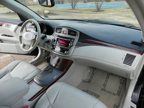 Used 2011 Toyota Avalon image 28