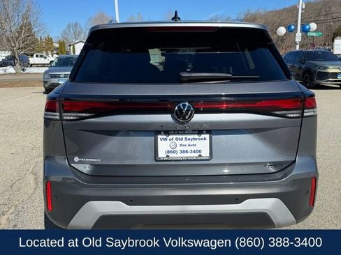 Certified 2025 Volkswagen Tiguan SE AWD/4WD image 6
