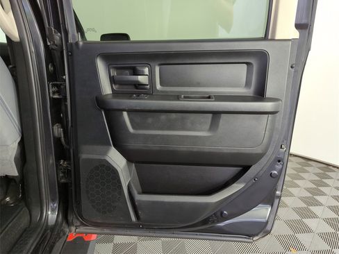 Used 2017 RAM 1500 Express w/ Express Value Package image 27