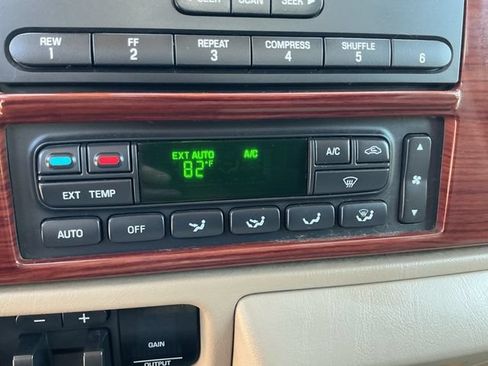 Used 2006 Ford F350 Lariat AWD/4WD image 16