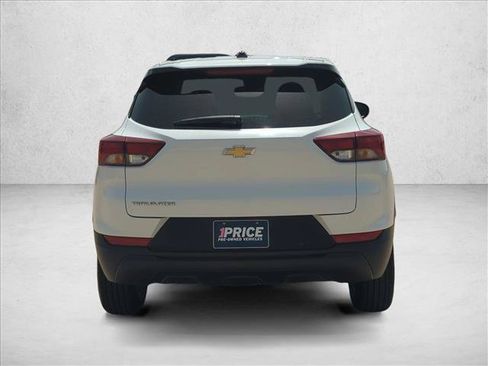 Used 2022 Chevrolet TrailBlazer LS FWD image 7