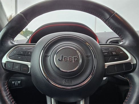 Used 2018 Jeep Compass Trailhawk image 27