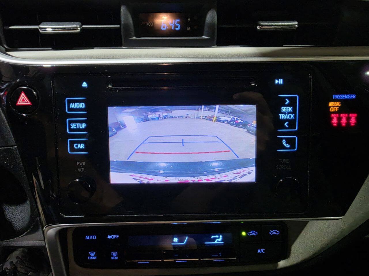 Used 2019 Toyota Corolla LE FWD image 37