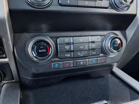 Used 2021 Ford F450 Platinum w/ FX4 Off-Road Package image 11