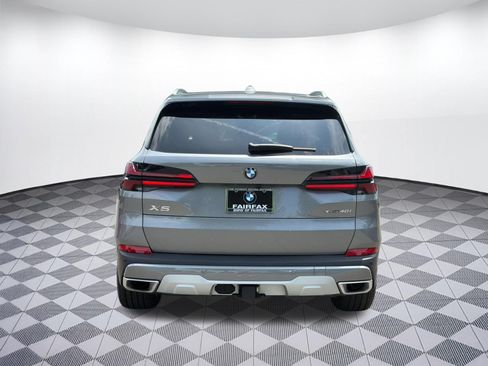 Certified 2024 BMW X5 xDrive40i w/ Parking Assistance Package AWD/4WD image 10